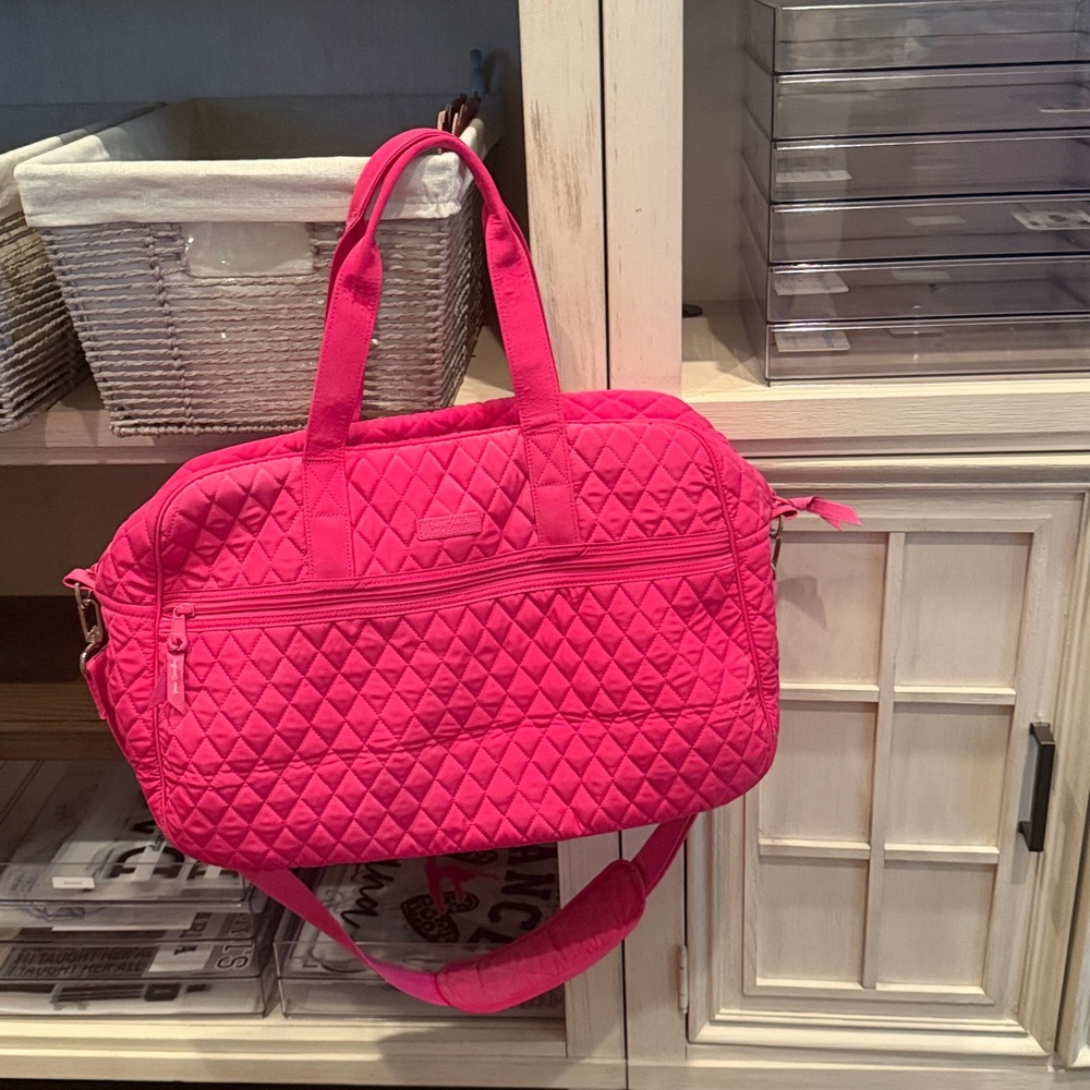 Vera Bradley Bright Pink Quilted Travel Bag - Picture 3 of 4